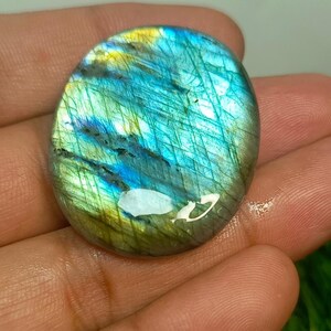 Labradorita Gemstone, Pedra Preciosa Natural, Labradorita Cabochão, Pedra Brilhante, Pedra Chamativa, Pedra Preciosa Cabochão, Fabricação de Joias, 42X34x7 mm 96,25 ct,01