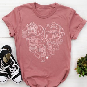 Trendy Photography Heart Shirt, Womens Wedding Photographer T-shirt, Unisex Photographer Editing Tee, Gift for Her, Studio Photographer Gift