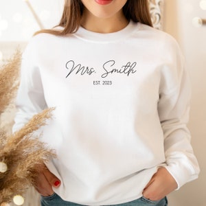 Mrs. Sweatshirt Customized Gift, Fiancé gift for Her, Personalized Sweater, Bridal Shower Gift, Bride to be Crewneck Gift for Her