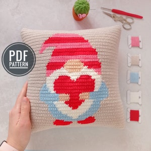 Crochet pattern gnome with heart, Crochet valentine gnome pattern, Valentine Crochet Pillow Pattern, Cushion DIY