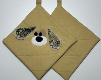 Oven Pads with Beagle Applique, Decorative Pot Holders, Handcrafted, Different Colors, Cooking Gift