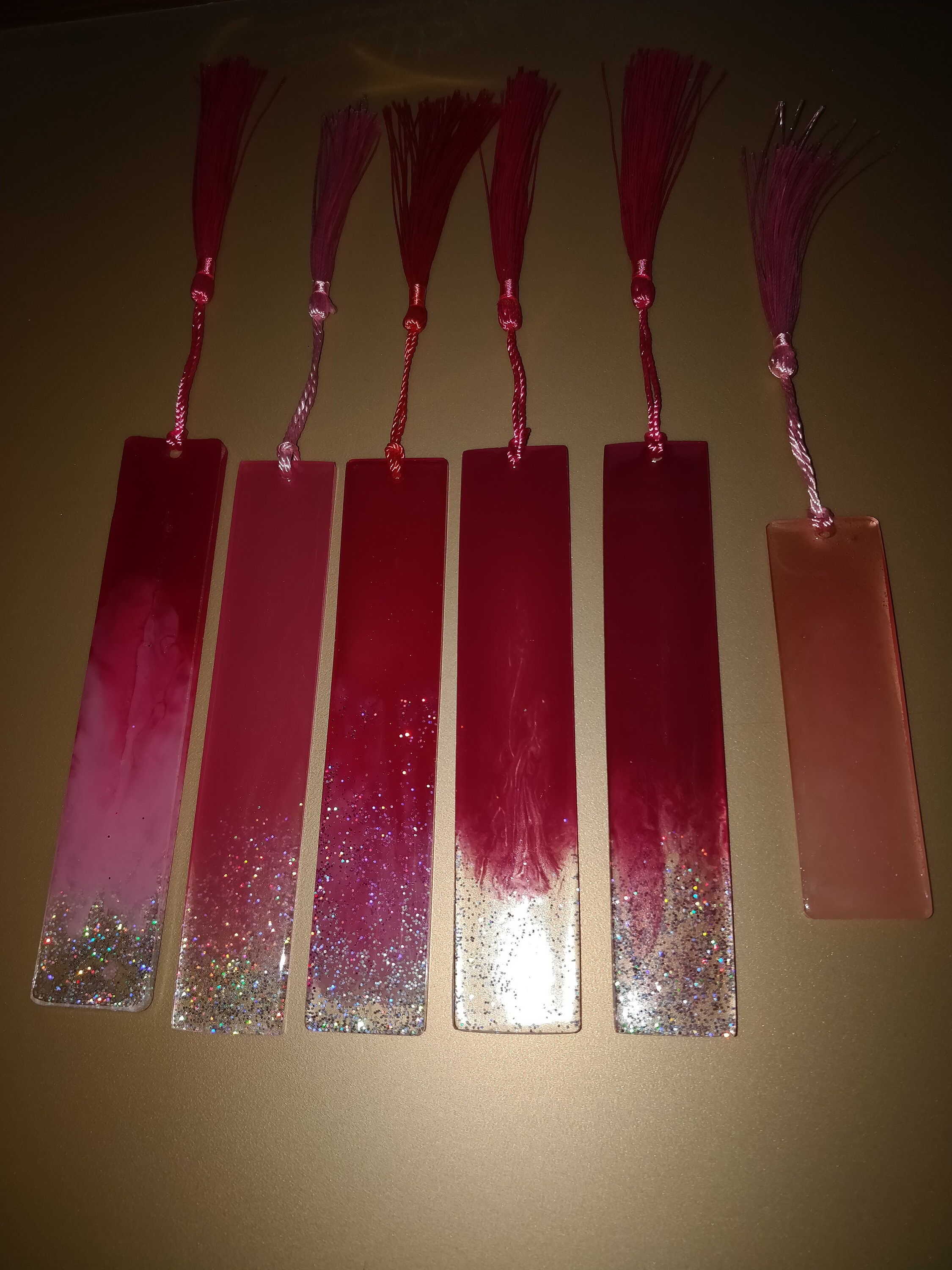 Purple Holographic Glitter Epoxy Resin Bookmarks/ Booktag - Etsy Ireland