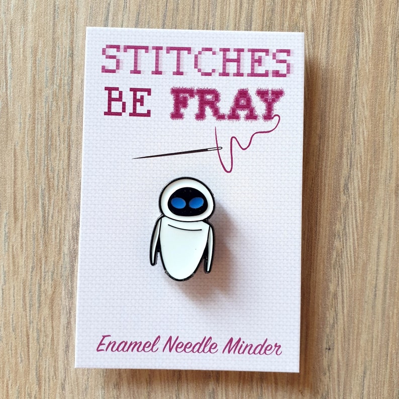 Wall-E Enamel Magnetic Needle Minder