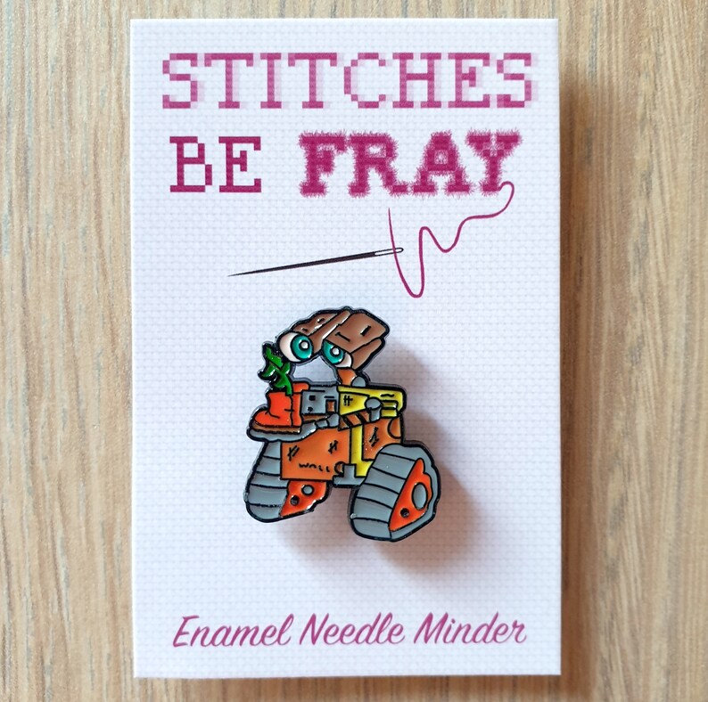 Wall-E Enamel Magnetic Needle Minder