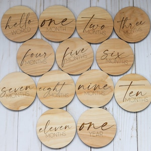 Wooden Monthly Milestone Marker Discs Baby Photo Prop image 4