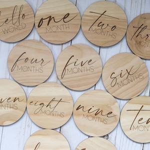 Discos marcadores de hitos mensuales de madera / Accesorio para fotos de bebés