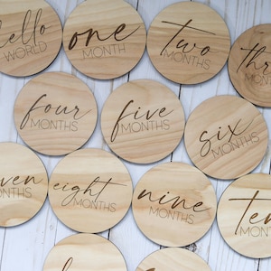 Wooden Monthly Milestone Marker Discs Baby Photo Prop image 1