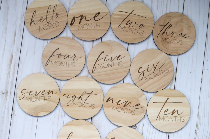 Wooden Monthly Milestone Marker Discs Baby Photo Prop image 1