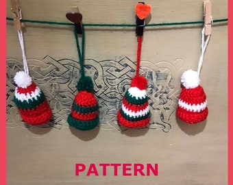 Mini adornos navideños, patrón de crochet, adornos de crochet PDF, decoración navideña, adorno navideño, Mini sombreros para guirnalda navideña.