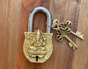 Gorgeous small Lord Ganesh Antique/Vintage Looking Padlock Gate Lock Handmade High Quality Durable Cool Home,room Decor hardware accessories