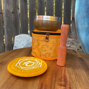 High Vibrational Sacral Chakra Orange Singing Bowl Handmade Tibetan Bowl Meditation Self Care Yoga Christmas Gifts Easy to Play Sound Healin