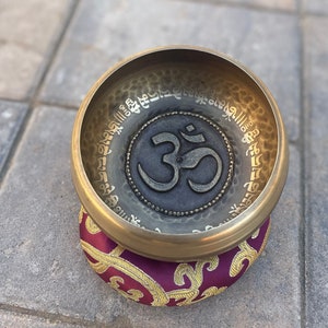 Gorgeous Handcrafted OM Singing Bowl High Vibrational Handmade Tibetan Bowl Meditation Self Care Christmas Gifts Priority mail free shipping