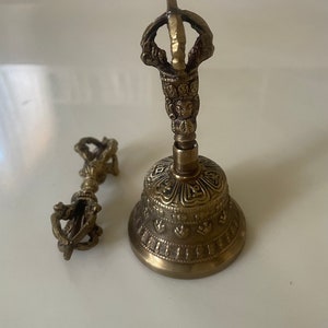 Beautiful Tone mini  Brass Bell Medium Tibetan Prayer Bell Home Decor Meditation Yoga Relax Sound Therapy Balance Self-Care Graduation