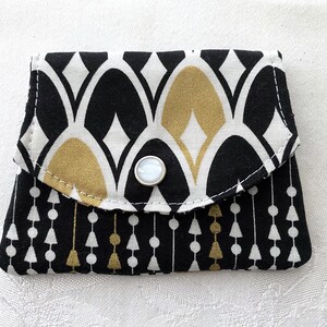 Mini billetera negra y dorada ~ Monedero pequeño cosido a mano ~ Monedero pequeño, mochila, bolsillo, uso diario, viajes ~ Regalo único ~ Tarjetero de regalo