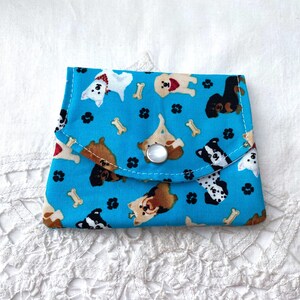 Mini billetera con diseño de perro turquesa ~ Billetera pequeña cosida a mano ~ Monedero pequeño, mochila, bolsillo, uso diario, viajes ~ Regalo hecho a mano ~ Tarjetero de regalo