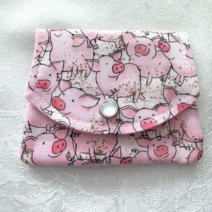 Mini billetera de cerdo ~ Monedero pequeño cosido a mano ~ Ideal para bolsos pequeños, mochilas, bolsillos, uso diario, viajes ~ Tarjetero ~ Regalo para amantes de los cerdos