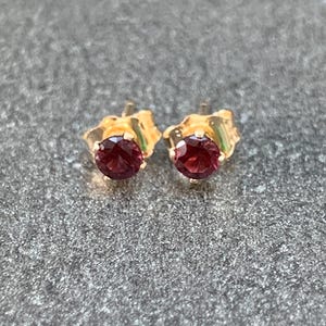 Tiny 3mm Natural Red Mogok Spinel Stud Earrings Yellow Gold Filled