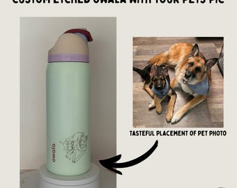 Grabado en relieve de la foto de tu mascota en la botella de agua Owala Freesip