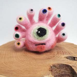 Needle Felted Beholder, cute monster. Gift for Dnd players, role playing games. Plush Figurine. Nerd gift ideas Tongue