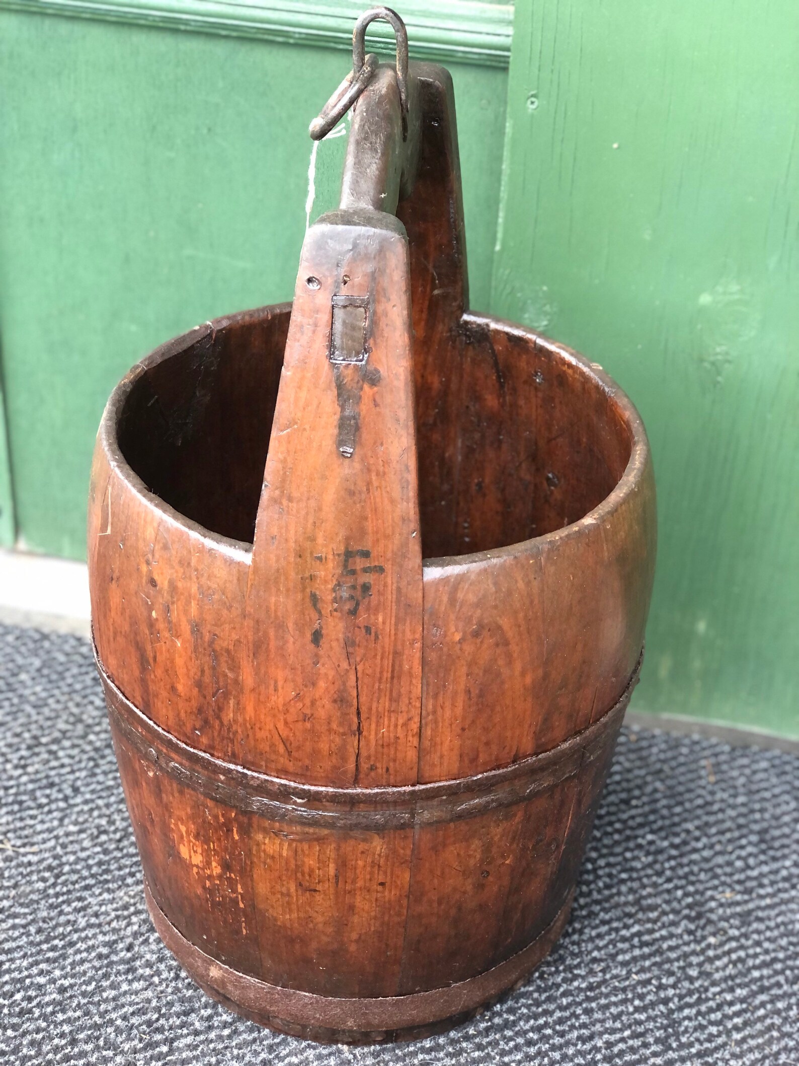Old vintage wooden well bucket 76 free uk delivery Etsy