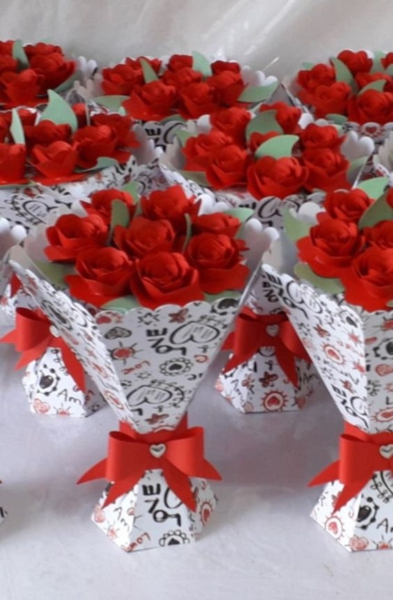 Plantilla GRATIS de Ramo de flores de papel – DIY. Regalo de San Valentín:  Bouquet de rosas – Studywithart