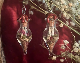 Boucles d'oreilles en os avec fiole en verre avec cachet de cire - Bijoux folkloriques de magie et de sorcellerie