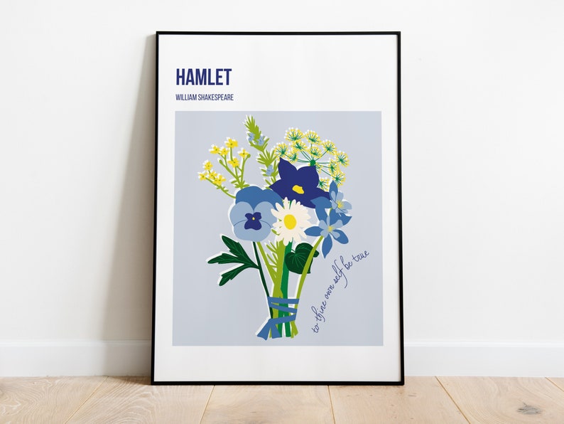 Puede incluir: Un ramo de flores azul y blanco con el texto "Hamlet" y "William Shakespeare" en la parte superior y "to thine own self be true" en la parte inferior.