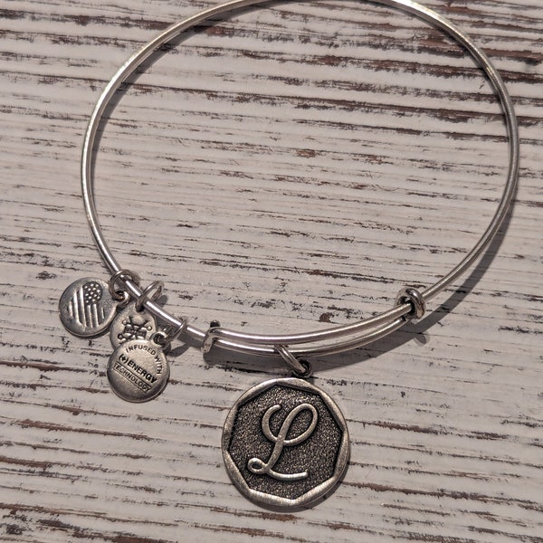 Alex And Ani Peanuts Charlie Brown Valentine Charm Bangle Shiny Gold