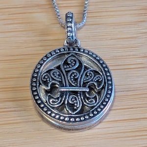 Vintage Lori Bonn Sterling Silver Fleur-de-Lis Locket Pendant on 18&quot; Necklace