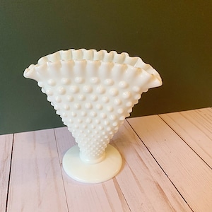Vintage Fenton Milk Glass Hobnail Vase Fan