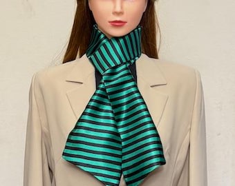 Women's green silk charmeuse scarf with geometric pattern