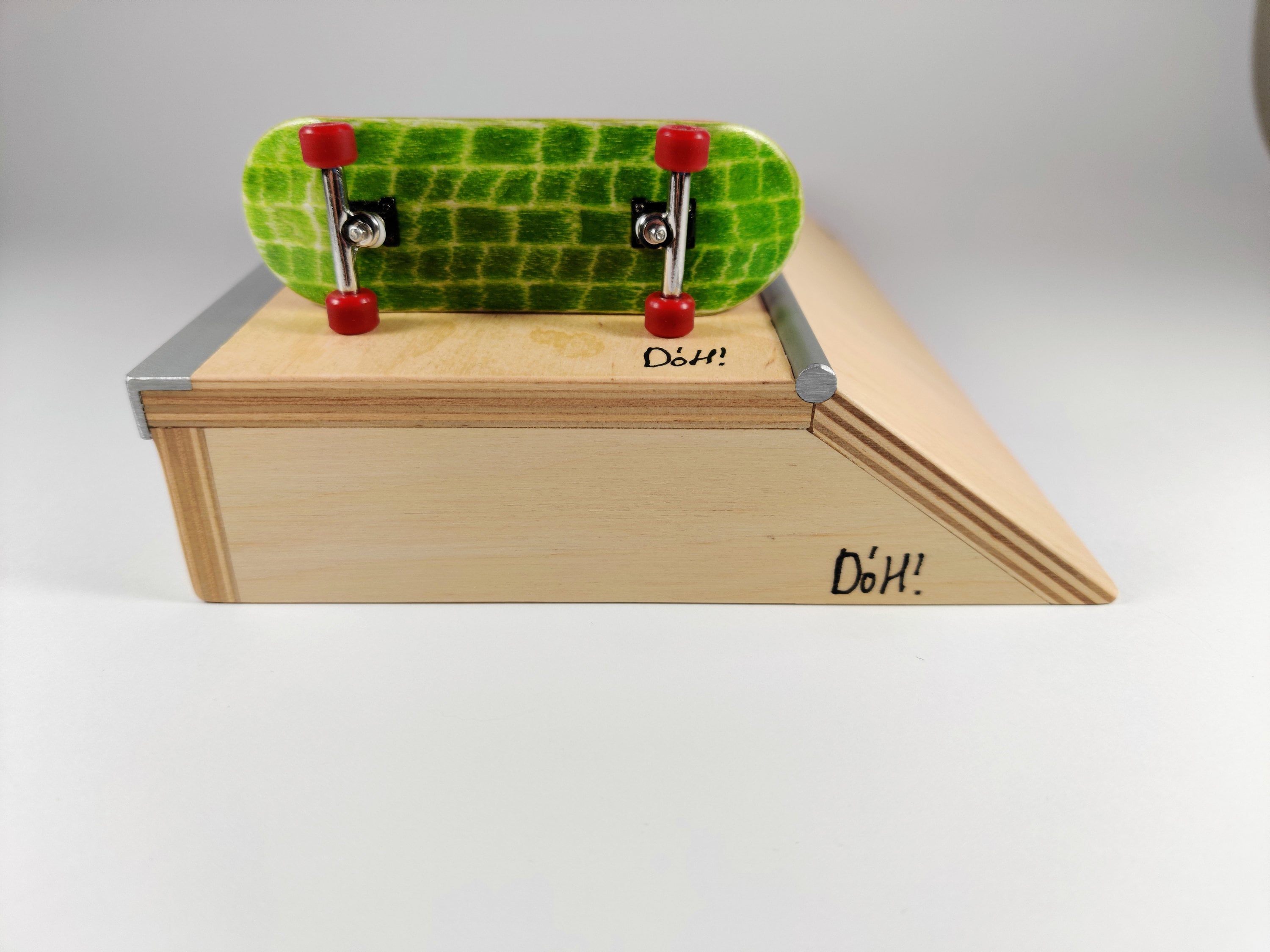 D'oh Box V2 Obstacle for Fingerboards Etsy