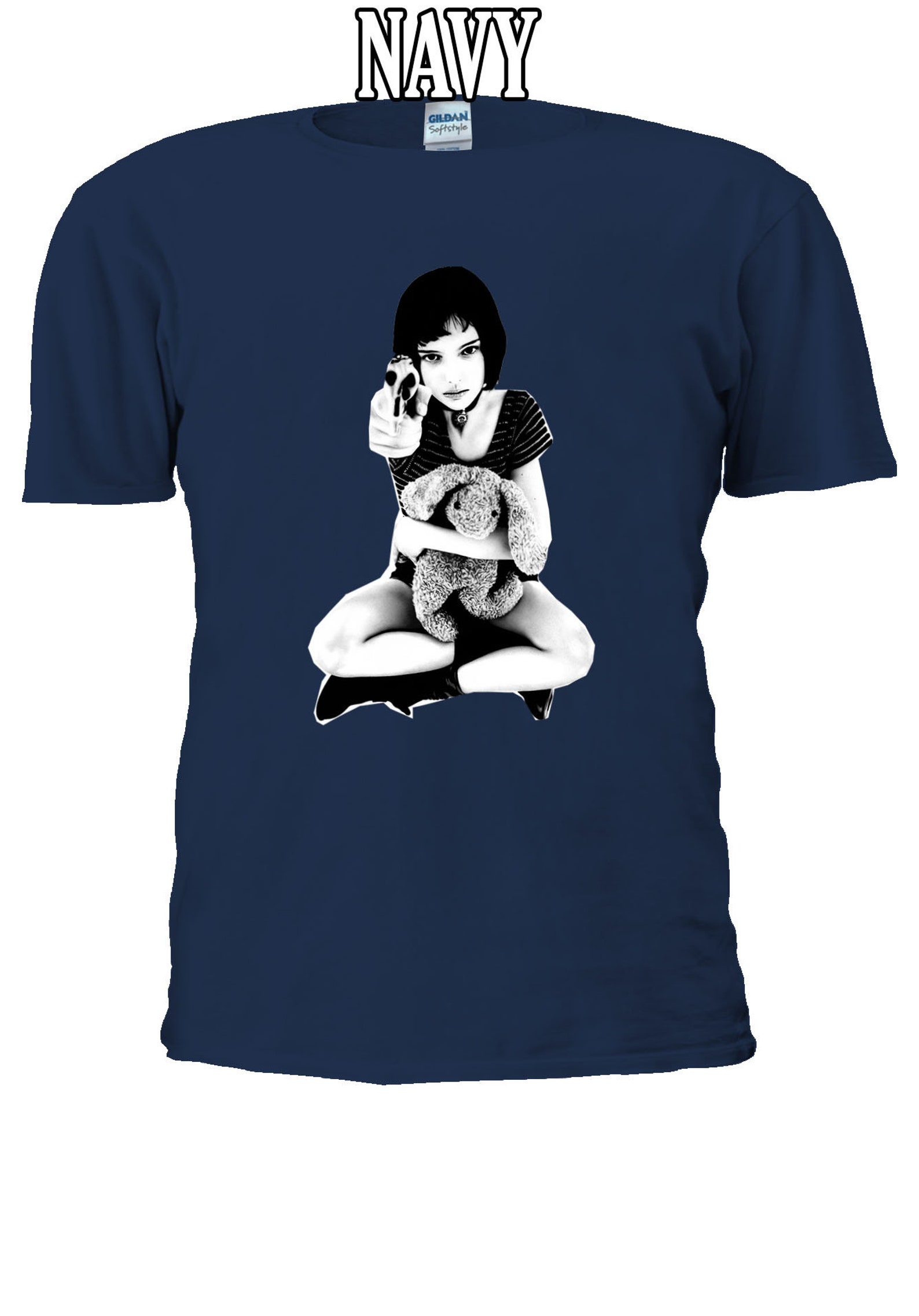 t shirt with a cat in the pocket
