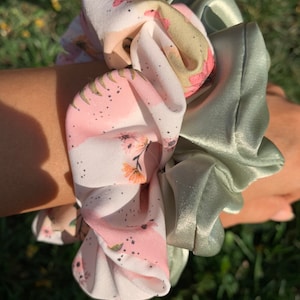 Satin Scrunchie / Hair ties for girls/ kids, Women’s hair ties, hair accessories, Silky smooth scrunchies