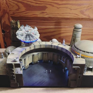 Digital ** Star Wars Tatooine Docking Bay 94 Diorama STL Set FOR Bandai 1/350 Millennium Falcon