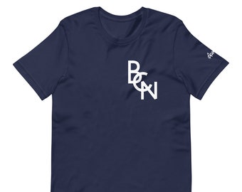 Barcelona – Camiseta UNISEX básica creada por Asobōze con las siglas BCN recomendada para todos los enamorados de la ciudad
