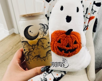 Flying bats frosted glass cup, frosted glass cup, spooky drinkware, spooky coffee cup, witchy drinkware, goth drinkware, spooky bats cup