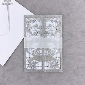 Glitter Zilveren Parijs Laser Cut Uitnodigingen, Shimmery Paris Quinceañera Uitnodiging, Unieke Elegante Paris Quinceañera Sweet 16 Uitnodiging