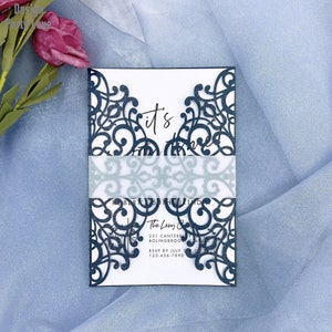 Dark Navy Lace Laser Cut Bruiloft Uitnodiging gepersonaliseerd met enveloppen Trouwdag Bridal Shower Quinceanera