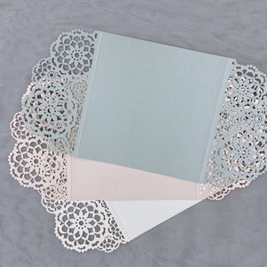 Marfil / Gris / Rubor corte láser invitaciones de boda tarjeta de felicitación Personalizar con belly band cumpleaños decoración de la boda suministros de fiesta