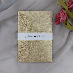 Fold Glitter Champagne Inviti di nozze Carte Tri fold Laser Cut Invito invito Buste Dolce 16 Quinceañera Invito per feste