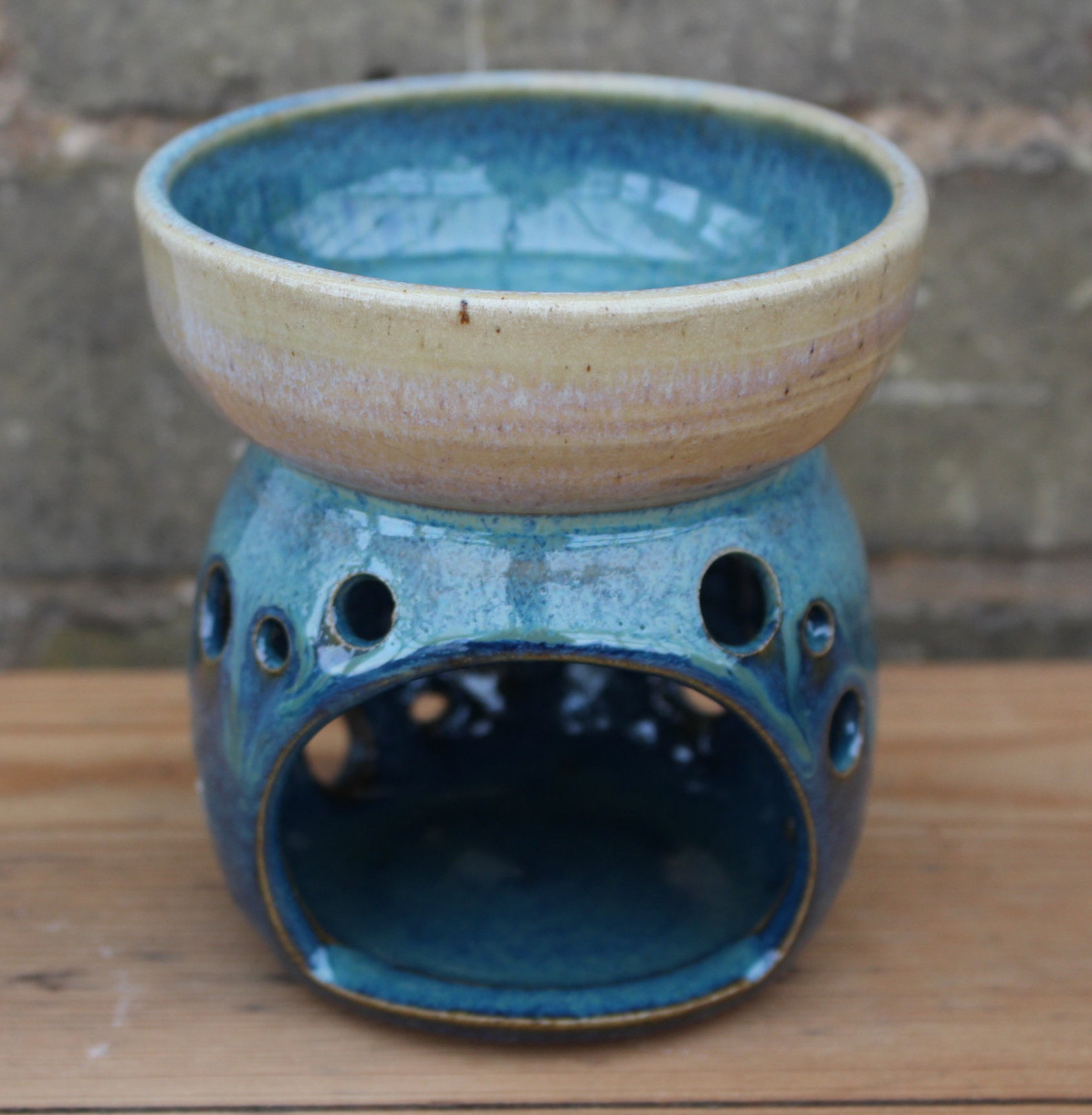 pottery oil burner