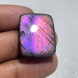 Gemme di labradorite viola naturale/Cabochon di labradorite viola/Pietra preziosa di labradorite/Pietra preziosa sfusa di labradorite