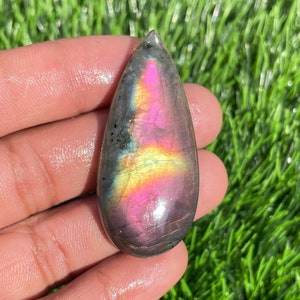 Cabochon sciolto di labradorite viola / Pietra naturale di colore viola / Cabochon di pietra di labradorite a forma di pera / Per la creazione di gioielli
