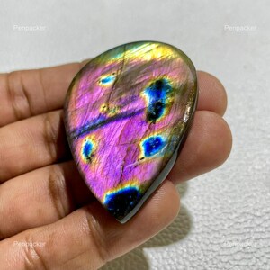 Pedra preciosa de labradorita roxa roxa | Cabochão de labradorita natural | Pedra de designer de labradorita pêra para fazer joias