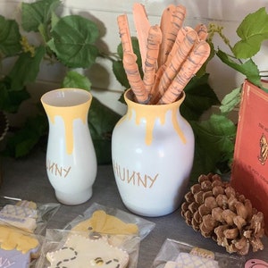 Handpainted Honey Pots, Winnie The Pooh Themed Birthday, Honey Jars, Birthday Decorations