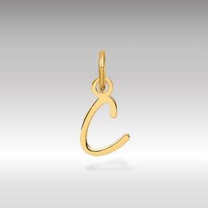 Colgante con inicial de letra "C" en cursiva pequeña en oro de 14 quilates: delicado colgante personalizado para un elegante uso diario: collar con dije de letra "C" en cursiva