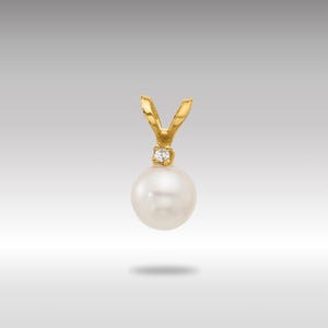 14K Gold Pearl and Diamond Pendant – 5-6mm Round Freshwater Cultured Pearl Charm – Elegant June Birthstone Gift for Her