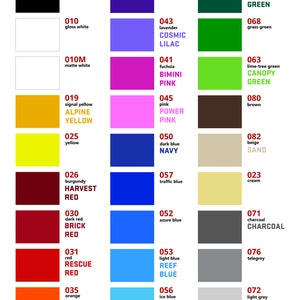 Puede incluir: Una carta de colores con 24 muestras de colores diferentes, cada una con un nombre y un n&uacute;mero. Los colores van del negro al blanco, con tonos de rojo, azul, verde, amarillo, naranja, morado, rosa y marr&oacute;n.