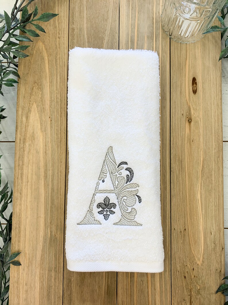 Custom Bathroom Hand Towel With Monogram / Personalized Hand Etsy